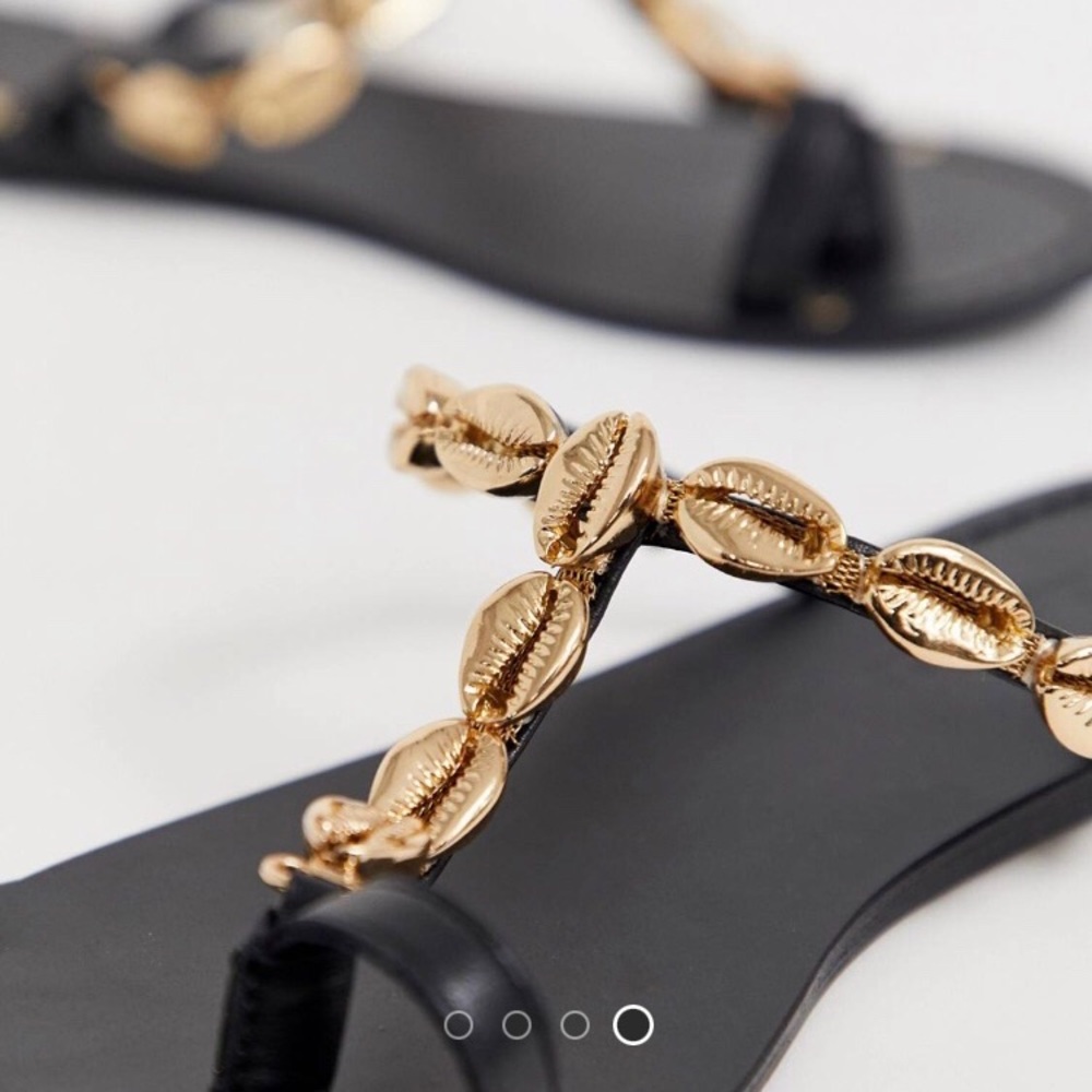 Gold Metal Shell Sandals - Picture 4 of 5